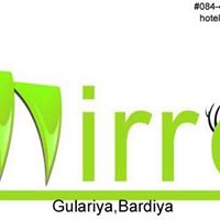 Gallery Image Of Hotel Mirror