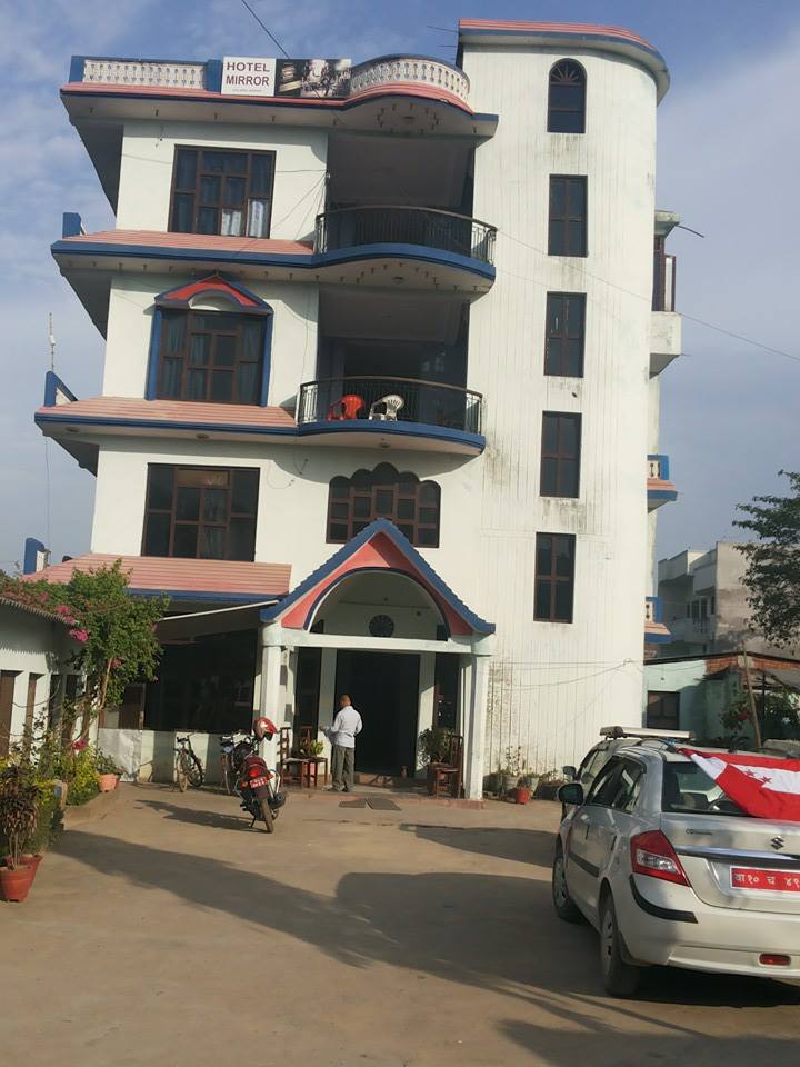 Gallery Image Of Hotel Mirror