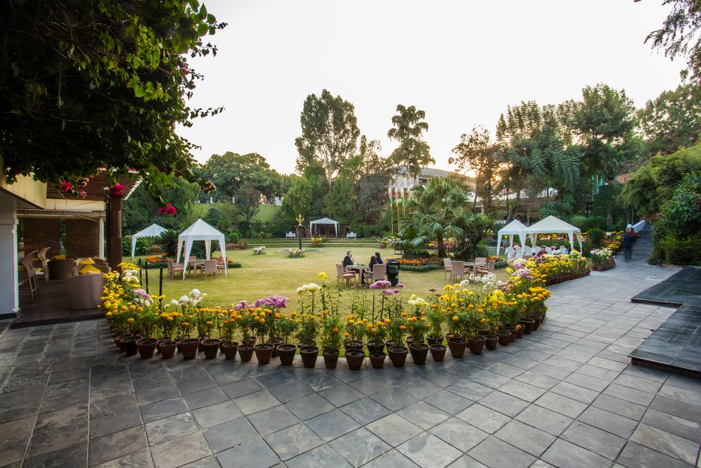 Gallery Image Of Shangri La Hotel & Resort