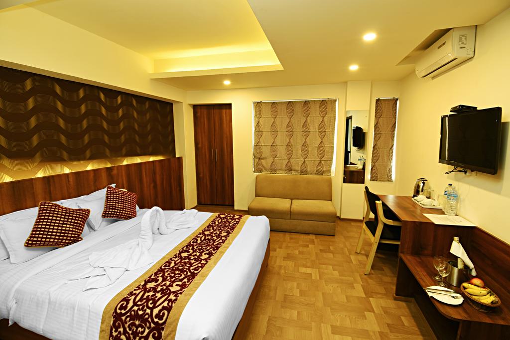 Gallery Image Of Hotel Royal Suite