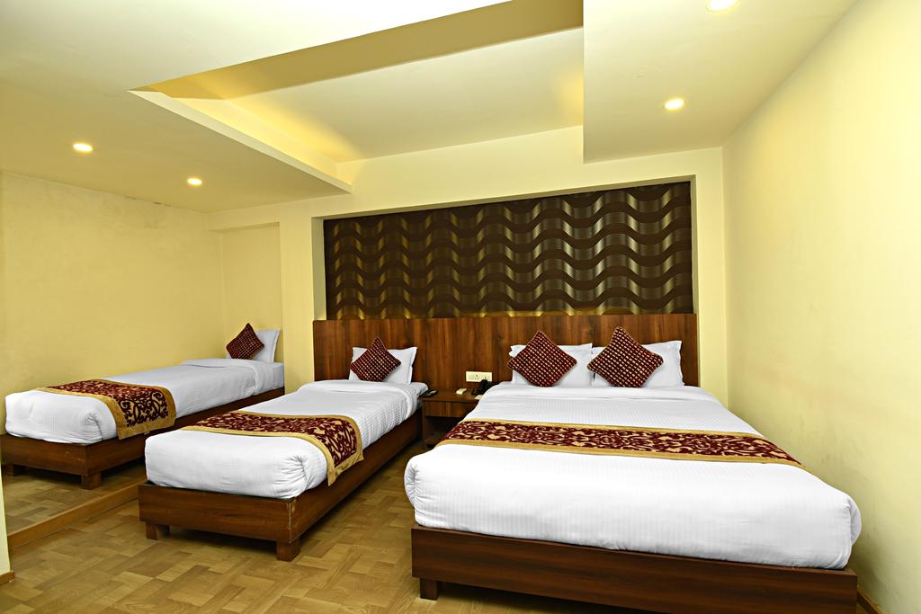 Gallery Image Of Hotel Royal Suite