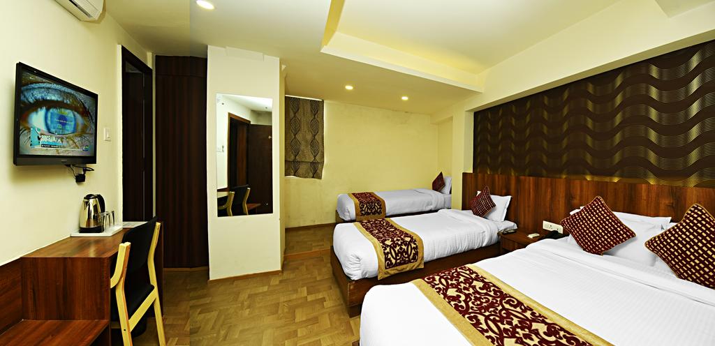 Gallery Image Of Hotel Royal Suite