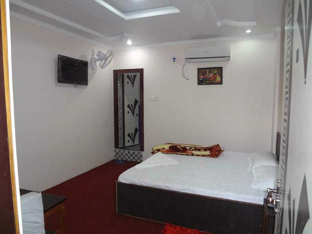 Gallery Image Of Hotel Om Residency & Restaurant