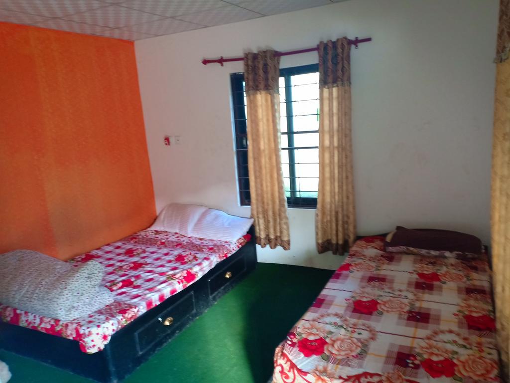 Gallery Image Of Begnas Lake front guest house