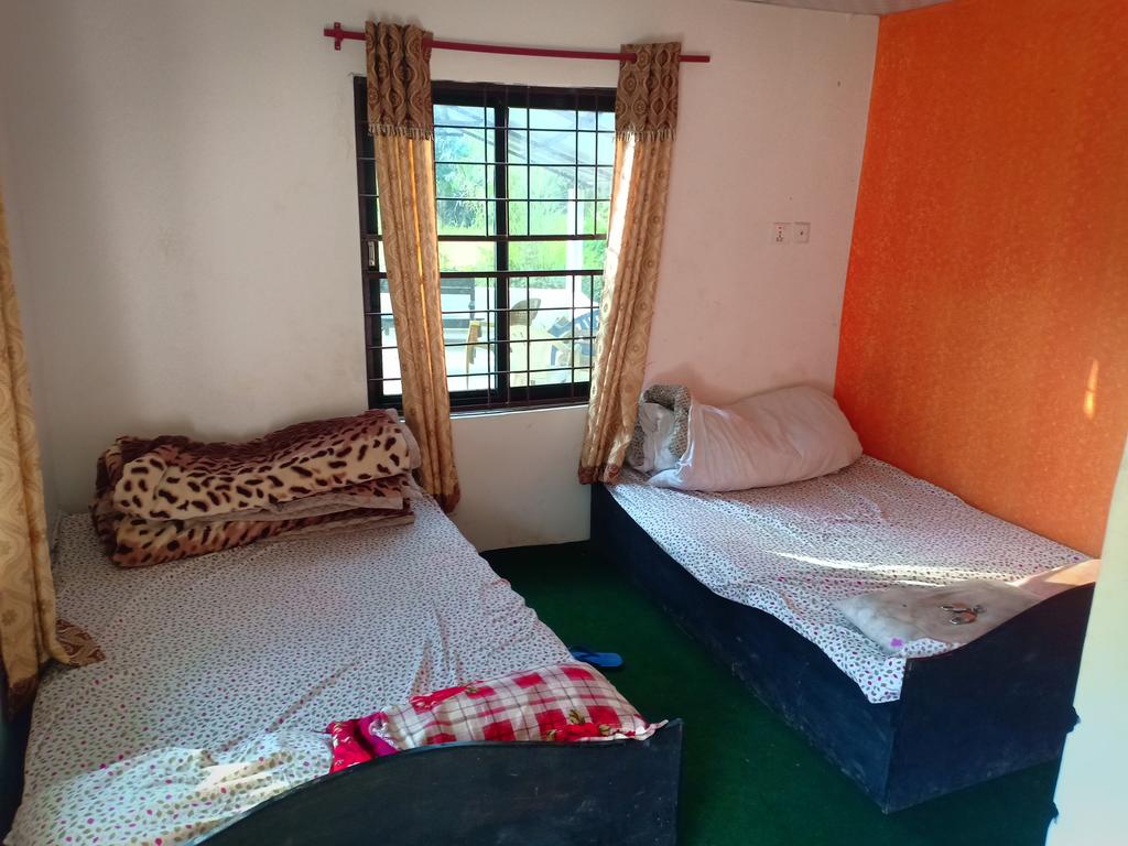 Gallery Image Of Begnas Lake front guest house