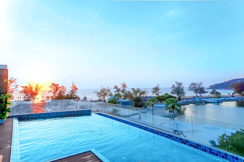 Gallery Image Of Phoenix Karon Beach Hotel 