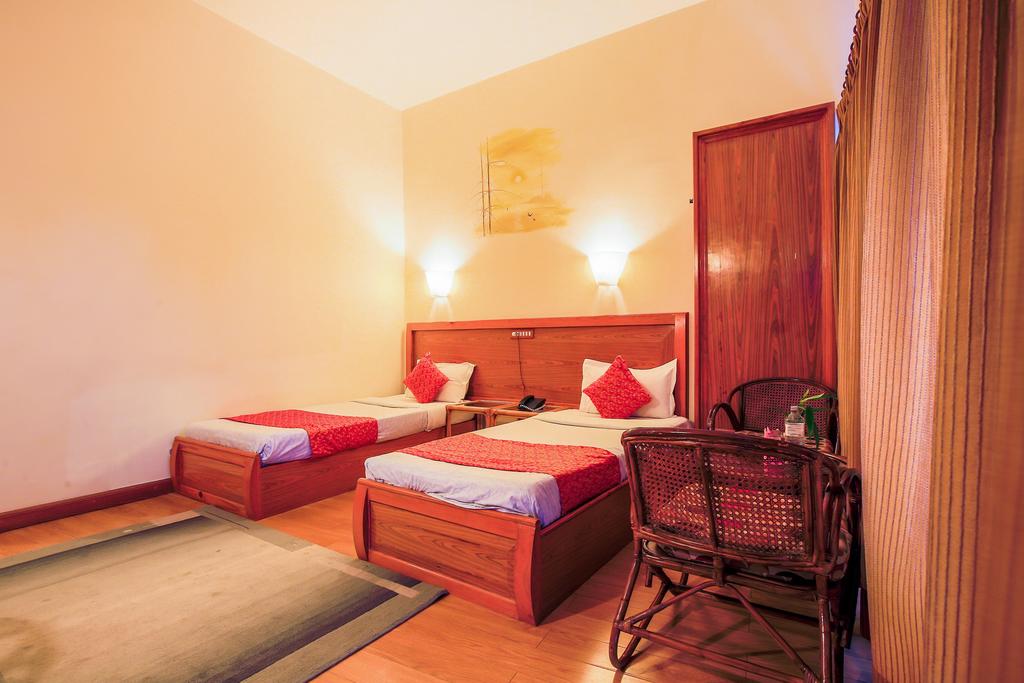 Gallery Image Of Central Palm Hotel