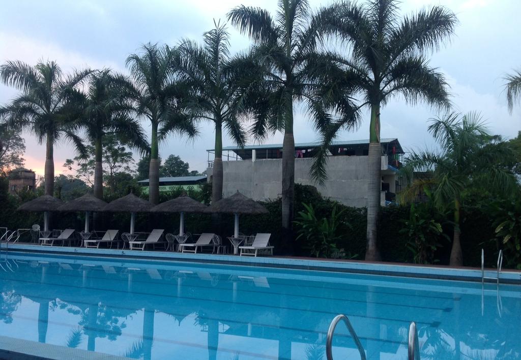 Gallery Image Of Central Palm Hotel